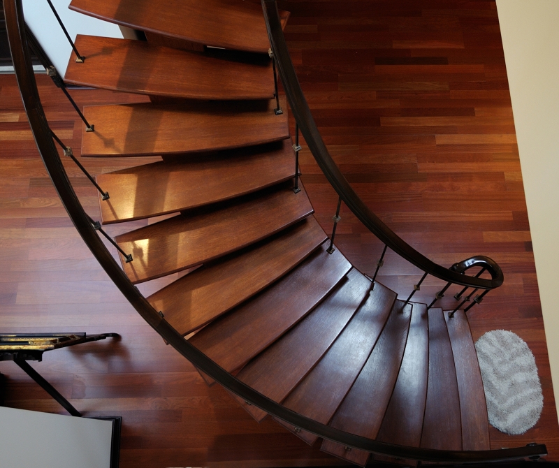 Escalier design, Semur-en-Auxois